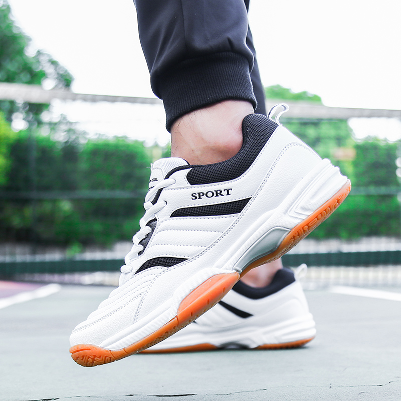 Nieuwe sportschoenen voor here - Table Tennis Basic recensie en prijs